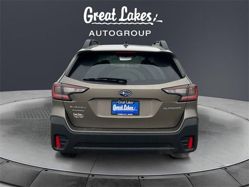 Used 2021 Subaru Outback Premium image 4