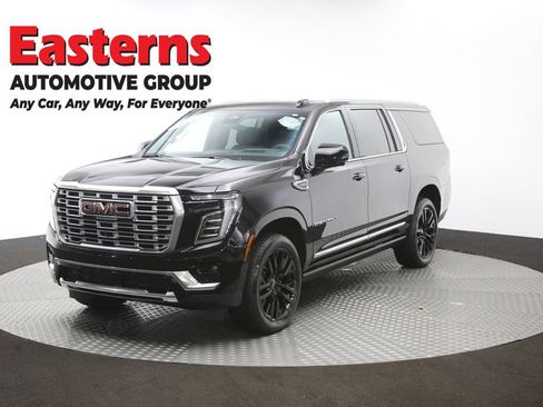 Used 2025 GMC Yukon XL Denali w/ Denali Reserve Package image 62