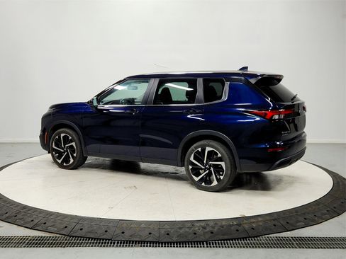 Used 2022 Mitsubishi Outlander SE image 5