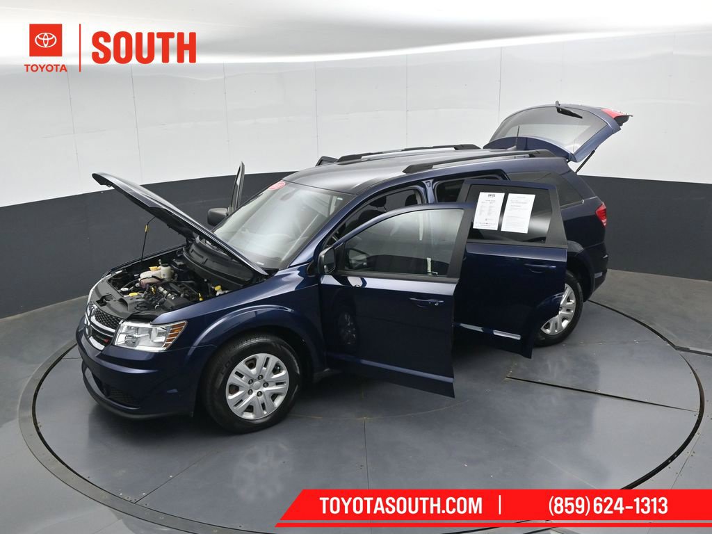 Used 2018 Dodge Journey SE w/ Connectivity Group FWD image 54