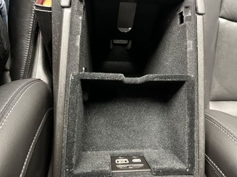 Used 2023 Cadillac XT6 Sport image 29