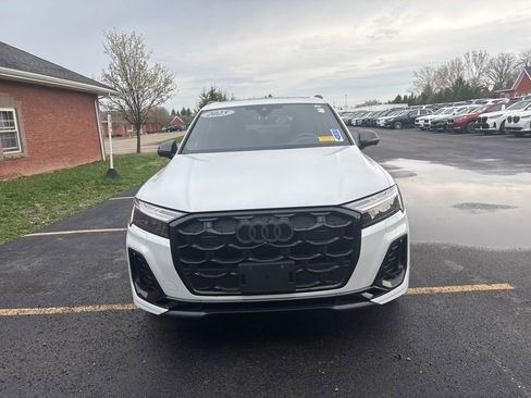 Used 2025 Audi SQ7 Prestige image 9