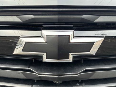 Used 2025 Chevrolet Colorado Z71 w/ Midnight Edition image 31