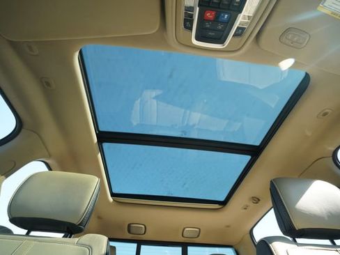 Used 2021 RAM 1500 Limited image 12