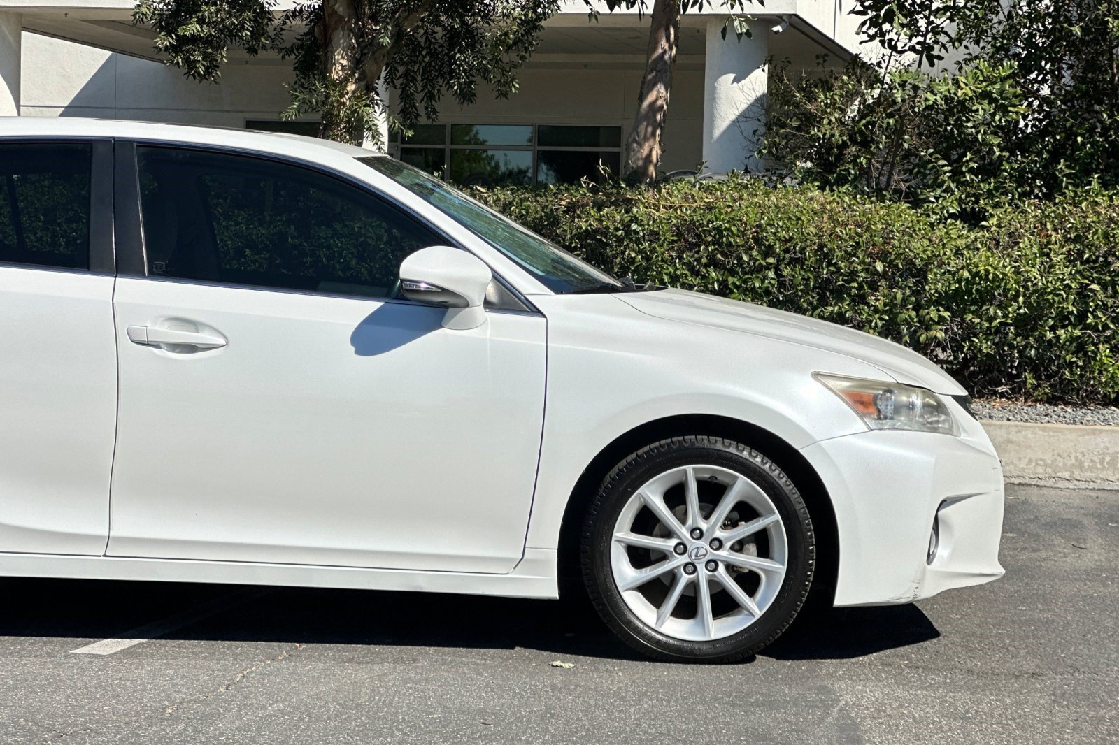 Used 2013 Lexus CT 200h FWD image 32