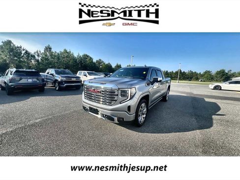 Used 2024 GMC Sierra 1500 Denali image 1