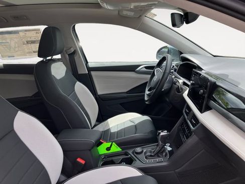 New 2025 Volkswagen Taos SEL image 15