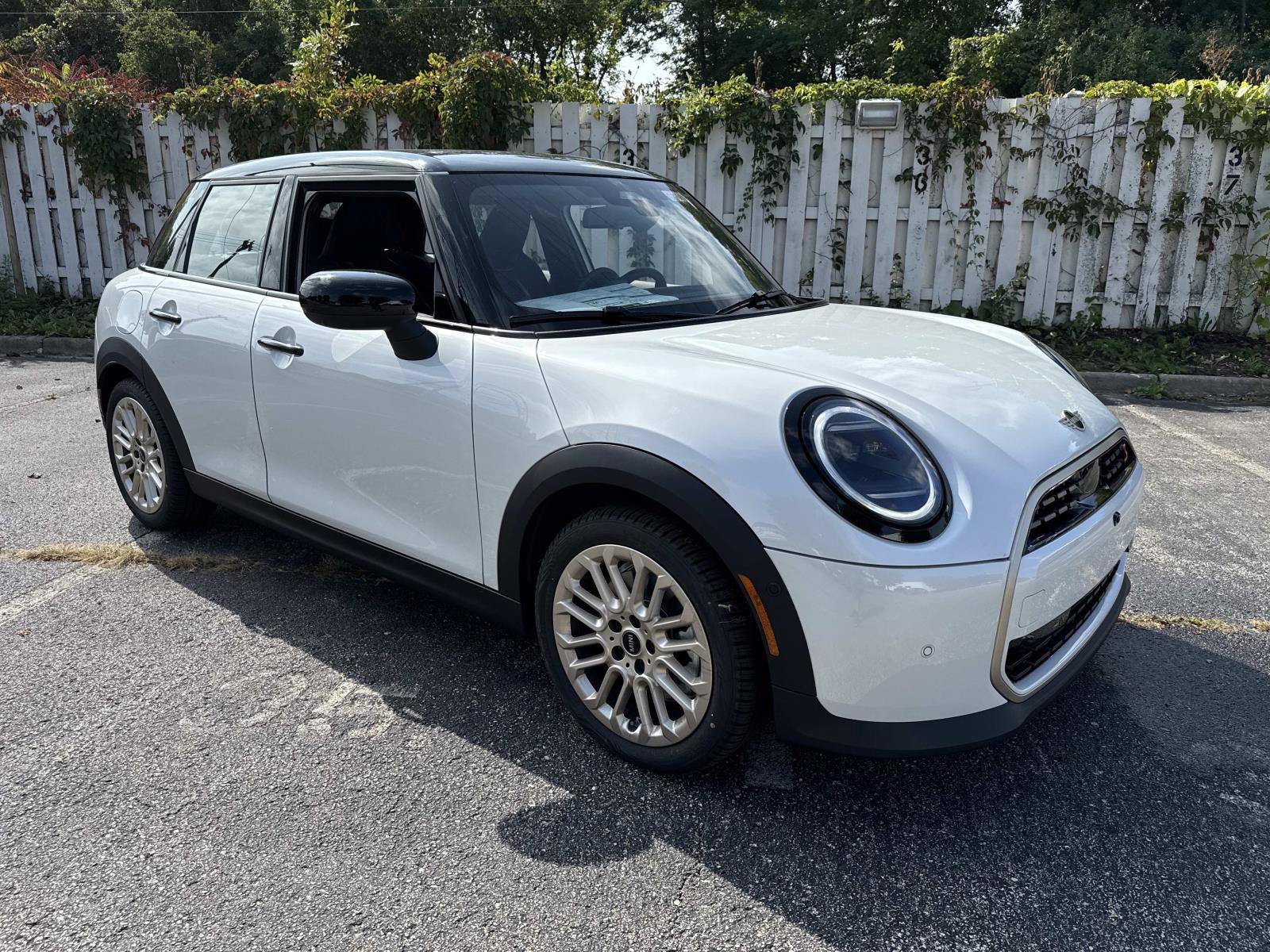 New 2026 MINI Cooper S FWD image 3