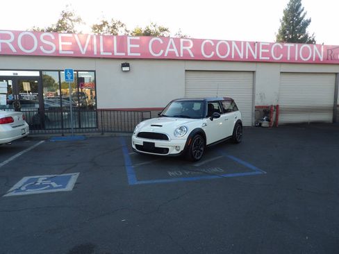 Used 2013 MINI Cooper Clubman S FWD image 1