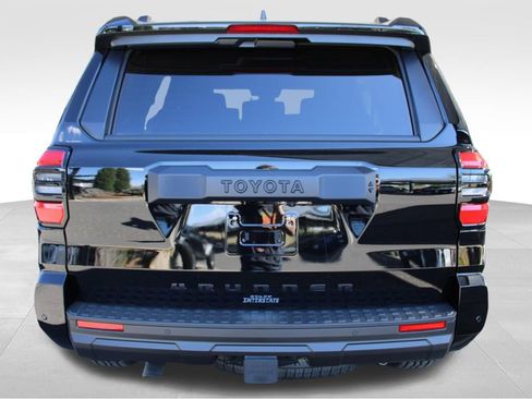New 2026 Toyota 4Runner TRD Off-Road Premium AWD/4WD image 14