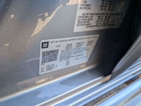 Used 2020 GMC Sierra 1500 SLT w/ SLT Premium Plus Package image 33