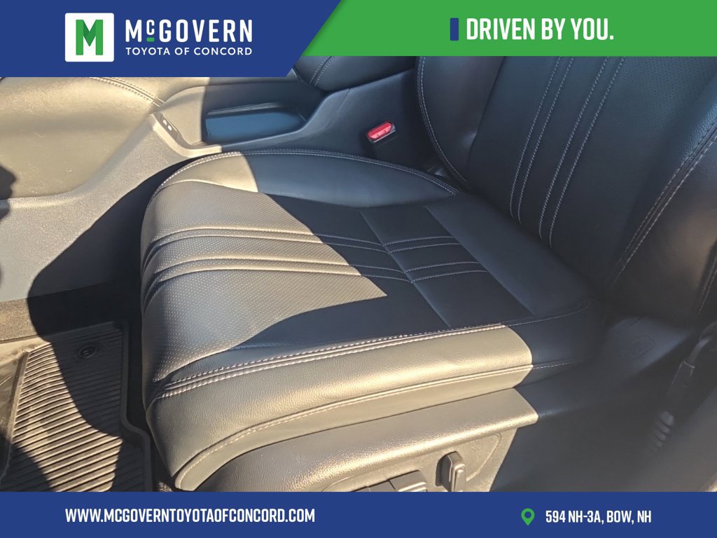 Used 2024 Honda HR-V EX-L image 12