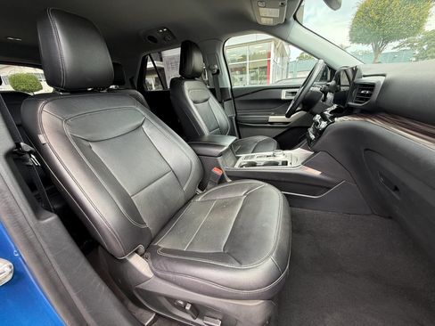 Used 2022 Ford Explorer Limited RWD image 16