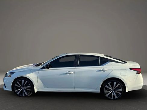Used 2020 Nissan Altima 2.5 SR w/ Premium Package AWD/4WD image 11