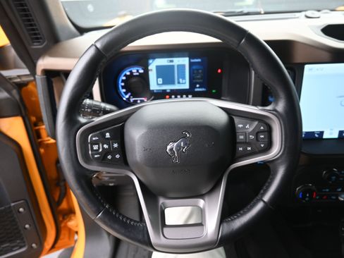 Used 2022 Ford Bronco Outer Banks image 17