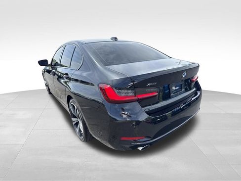 Used 2023 BMW 330i xDrive Sedan w/ Premium Package AWD/4WD image 5