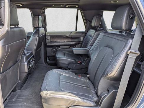 Used 2018 Ford Expedition Limited w/ Equipment Group 301A AWD/4WD image 20