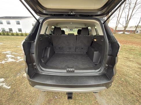 Used 2018 Ford Escape SE image 11