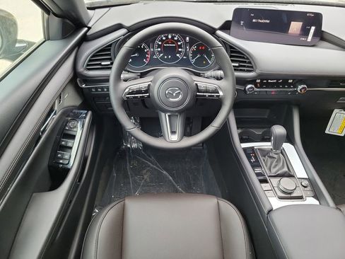 New 2026 MAZDA MAZDA3 Hatchback w/Premium Plus Pkg image 15