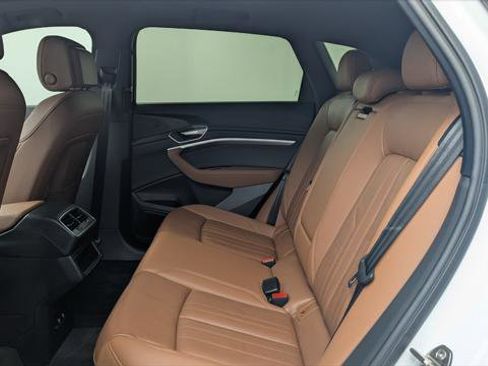 Used 2021 Audi e-tron Premium w/ Convenience Plus Package image 16