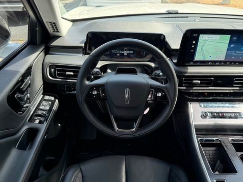 New 2025 Lincoln Aviator 2WD w/ Jet Appearance Package image 6
