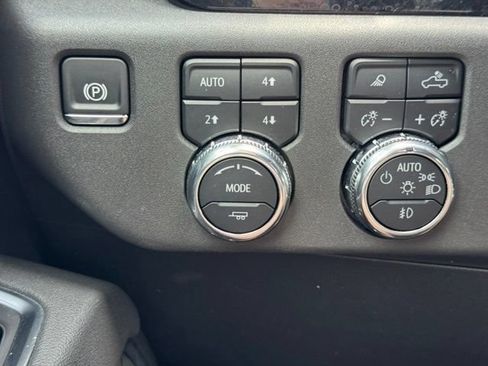 Certified 2025 GMC Sierra 1500 Elevation w/ Elevation Premium Package AWD/4WD image 35