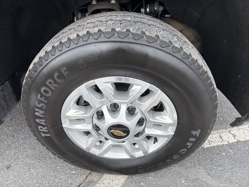 Certified 2025 Chevrolet Silverado 2500 LT w/ Safety Package image 18