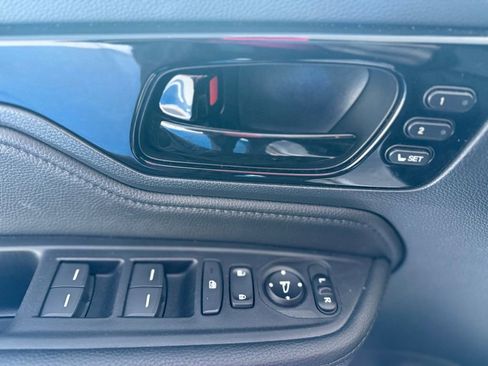 Used 2023 Honda Odyssey Touring image 23