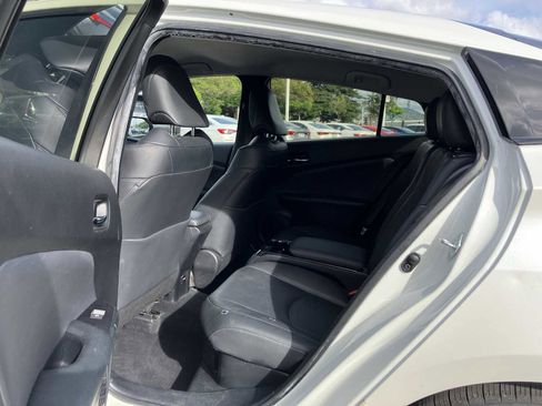 Used 2017 Toyota Prius Prime Plus image 9