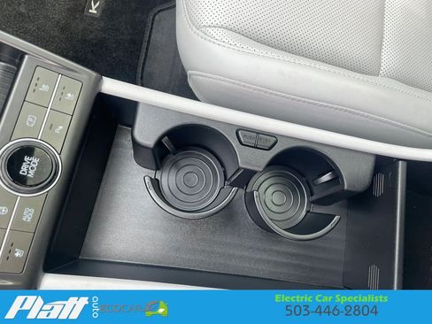 Used 2024 Hyundai Kona Limited FWD image 26