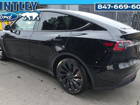 Used 2023 Tesla Model Y Performance image 5