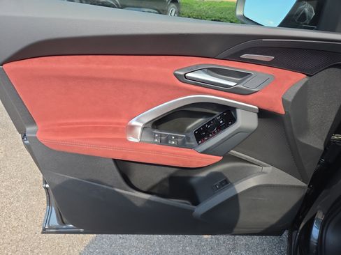 New 2026 Audi SQ5 Prestige AWD/4WD image 5