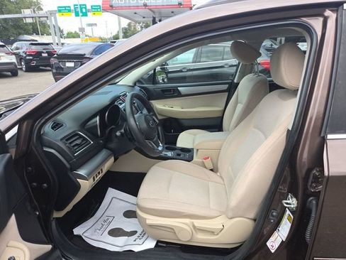 Used 2019 Subaru Outback 2.5i AWD/4WD image 9