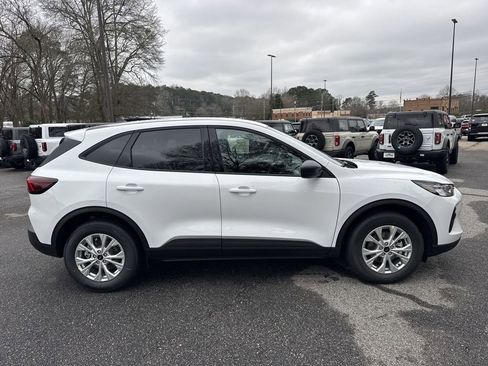 New 2026 Ford Escape Active image 8