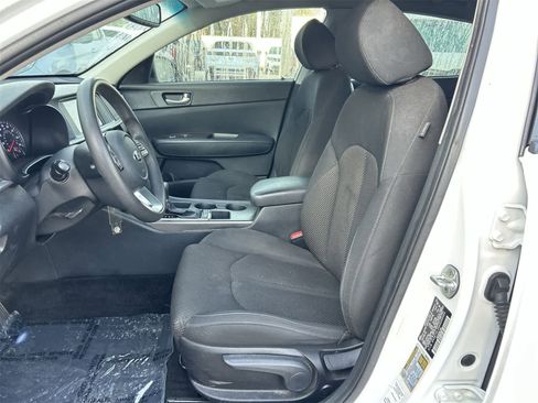 Used 2019 Kia Optima LX image 11
