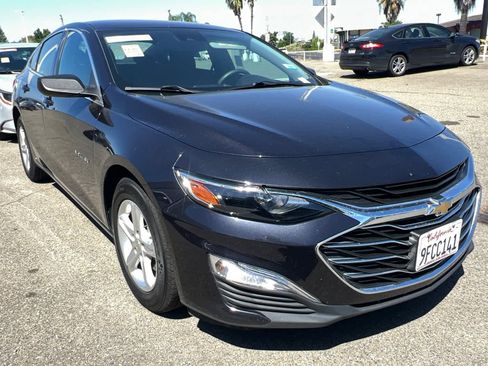 Used 2023 Chevrolet Malibu LS FWD image 3