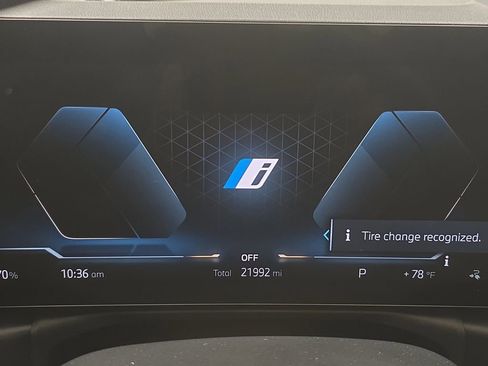 Used 2023 BMW i4 eDrive40 w/ Premium Package RWD image 17