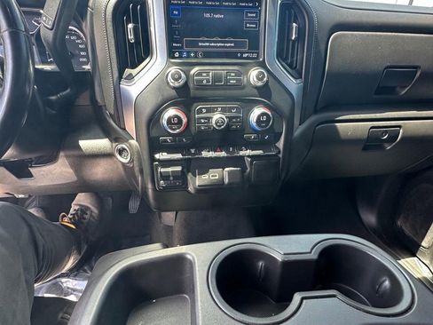 Used 2021 GMC Sierra 2500 SLE w/ Gooseneck/5TH Wheel Package AWD/4WD image 18