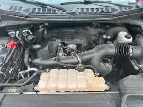 Certified 2018 Ford F150 Lariat image 26