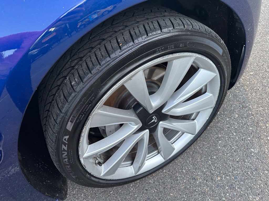 Used 2020 Tesla Model 3 Standard Range Plus RWD image 17