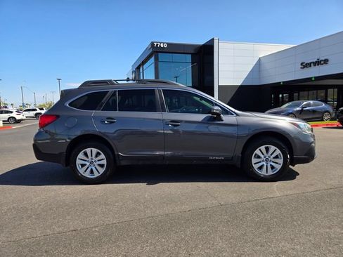 Used 2018 Subaru Outback 2.5i Premium AWD/4WD image 7