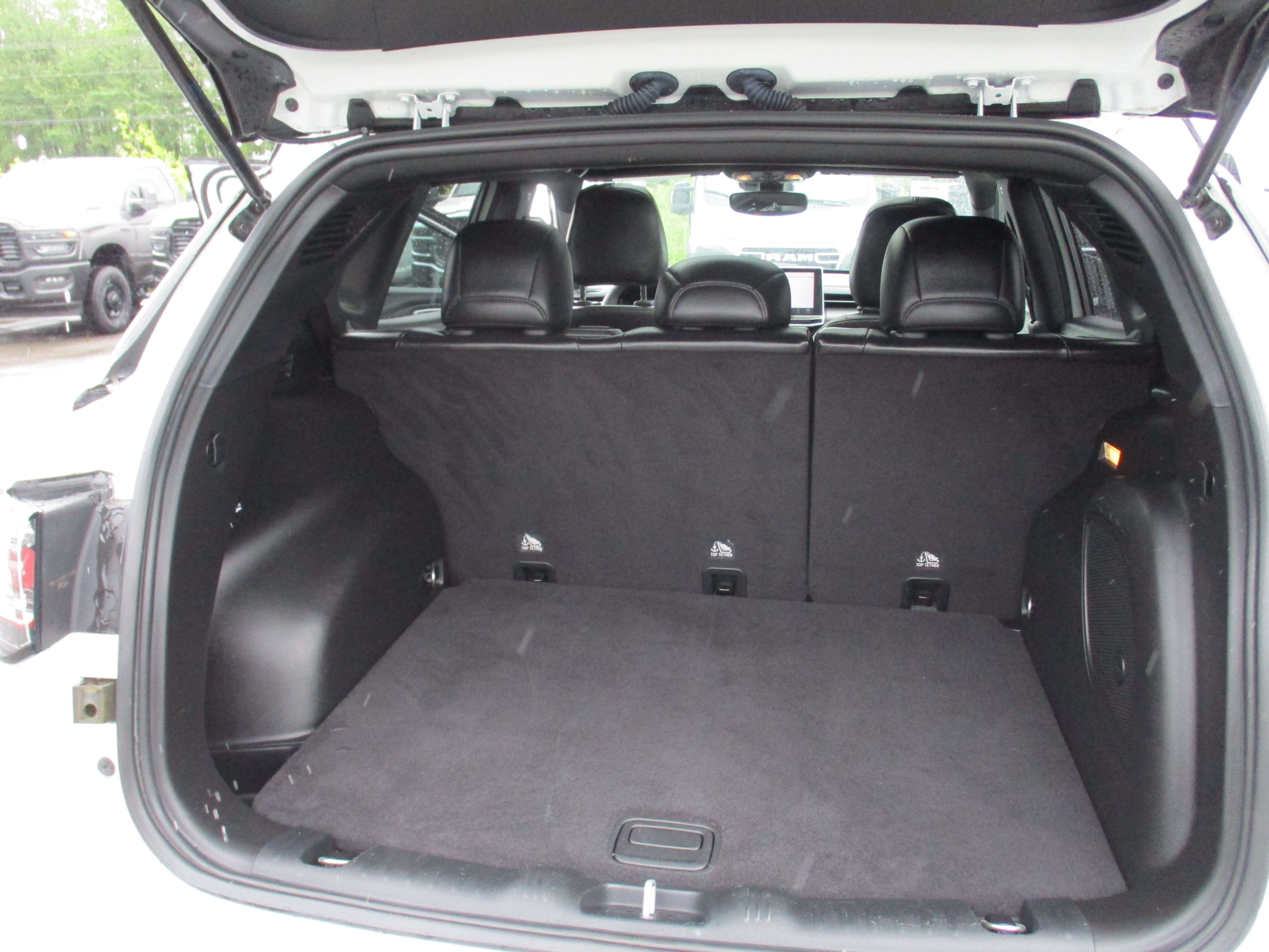 Certified 2023 Jeep Compass High Altitude AWD/4WD image 13