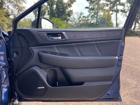 Used 2019 Subaru Outback 2.5i Limited image 17