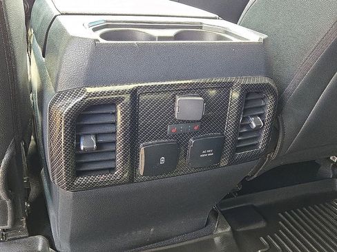 Used 2022 Ford F250 Lariat w/ Lariat Ultimate Package AWD/4WD image 15