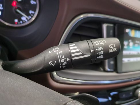 Used 2019 Buick Enclave Avenir w/ Avenir Technology Package image 33