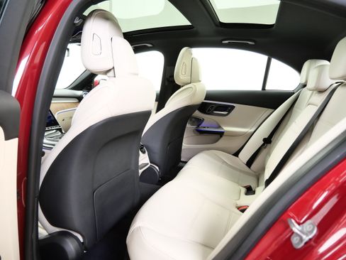 Certified 2025 Mercedes-Benz C 300 4MATIC Sedan image 15
