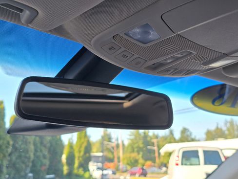 Used 2018 Lincoln MKX Reserve w/ Luxury Package image 25