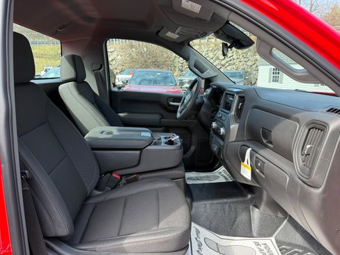 New 2026 GMC Sierra 1500 Pro AWD/4WD image 17