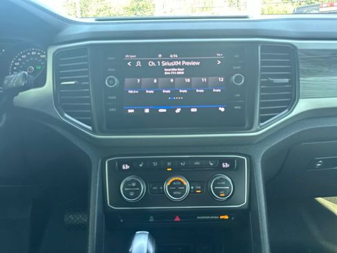 Used 2021 Volkswagen Atlas Cross Sport SE AWD/4WD image 19