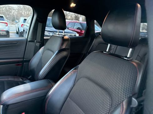 Used 2025 Ford Escape ST-Line w/ Equipment Group 301A image 24